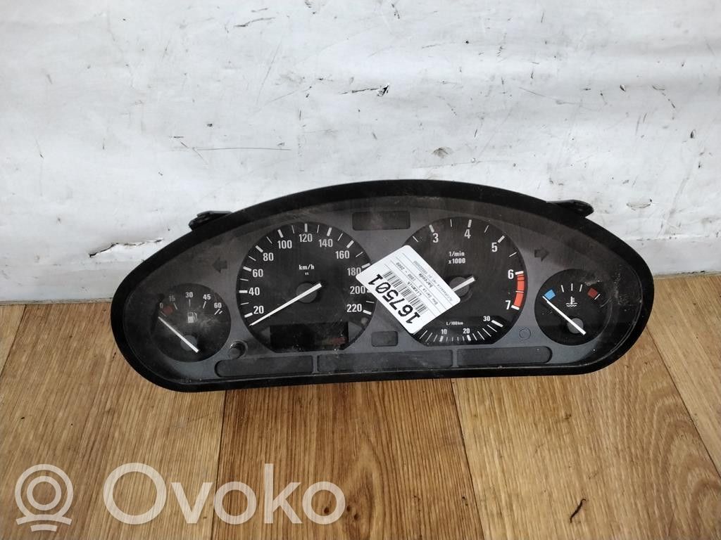 Geschwindigkeitsmesser Cockpit   8357756,8357756