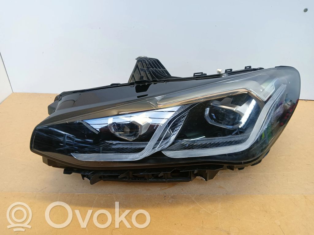 Headlight/headlamp   5A4224705
