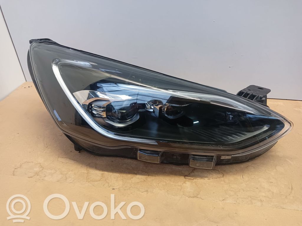 Ford Focus Headlight/headlamp 
