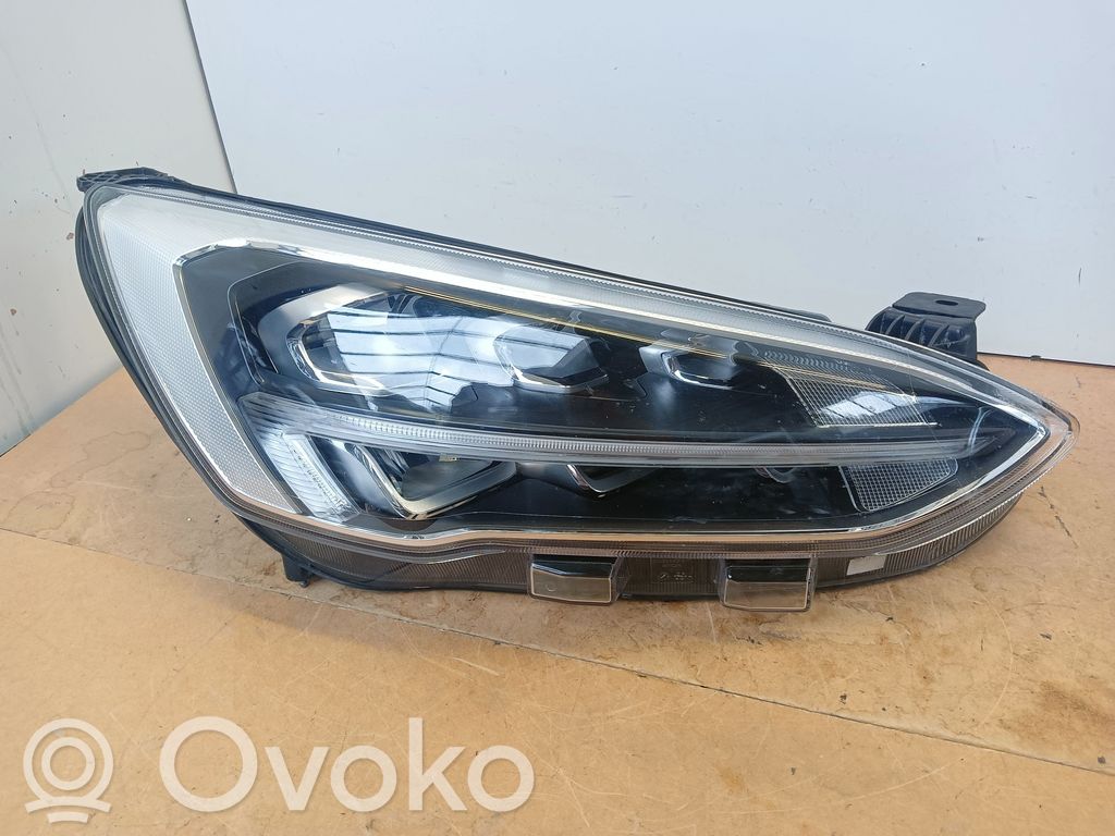 Ford Focus Headlight/headlamp 