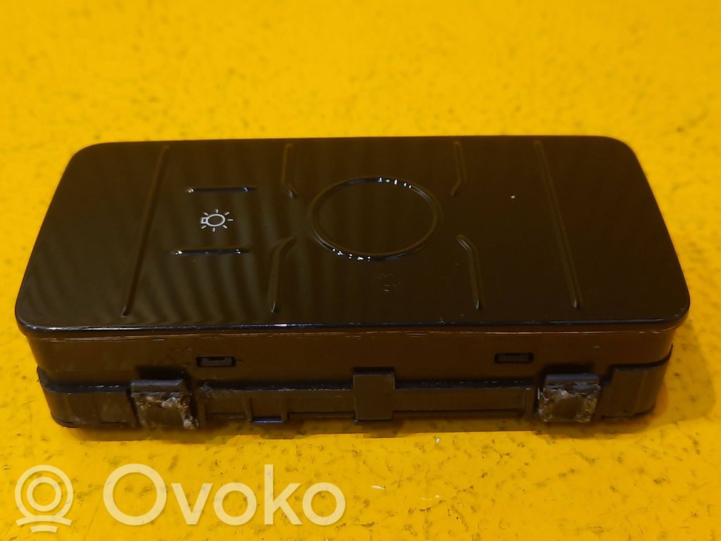 Audi A3 S3 8V Central console control unit 