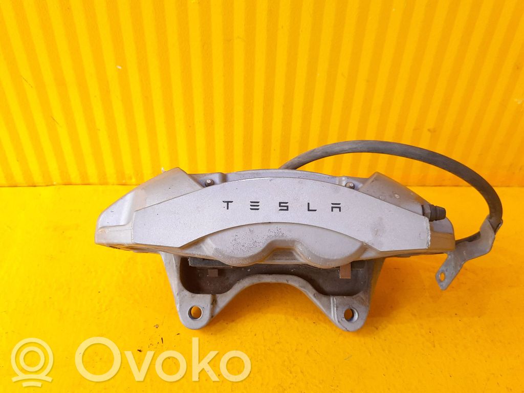 Tesla Model 3 Передний суппорт 