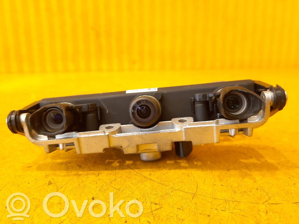 Tesla Model Y Windshield/windscreen camera 