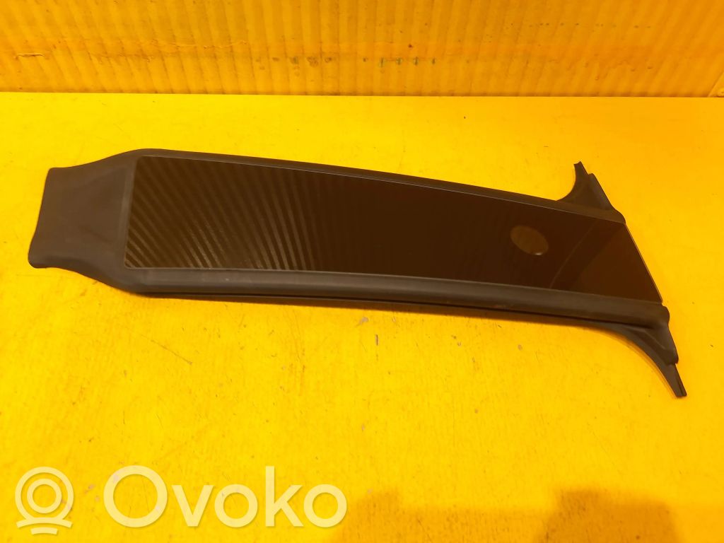 Tesla Model Y (B) pillar trim (top) 