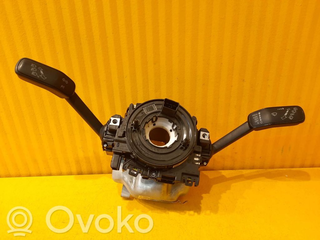 Volkswagen Golf VII Interruptor/palanca de limpiador de luz de giro 