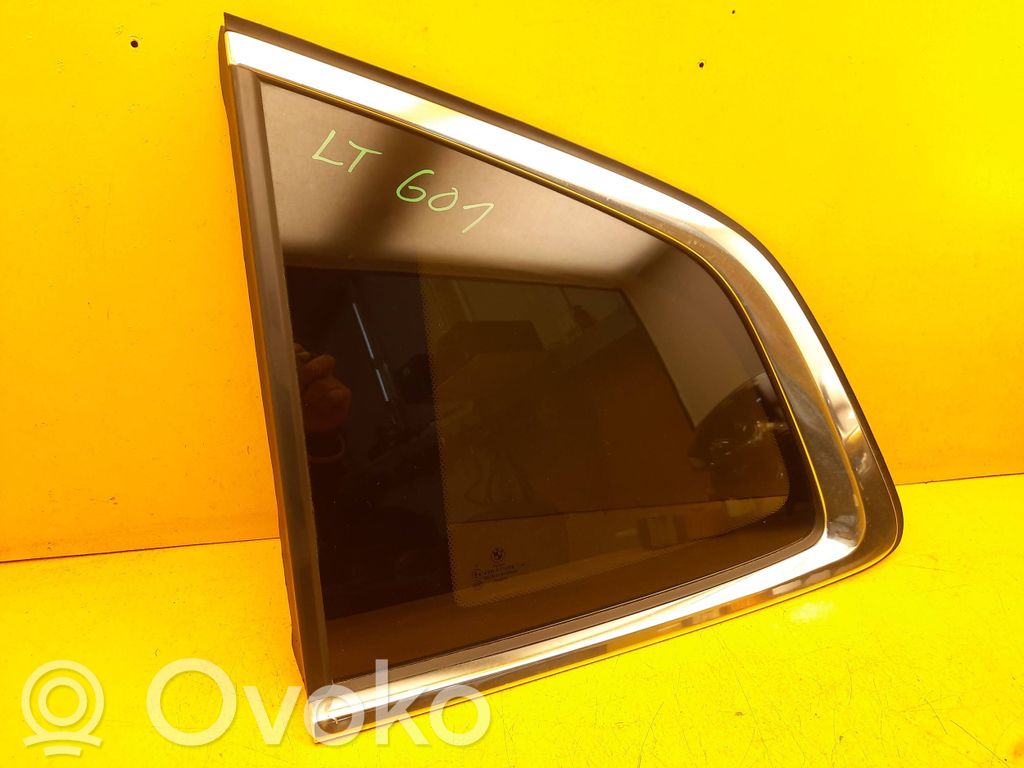 BMW X3 G01 Rear side window 