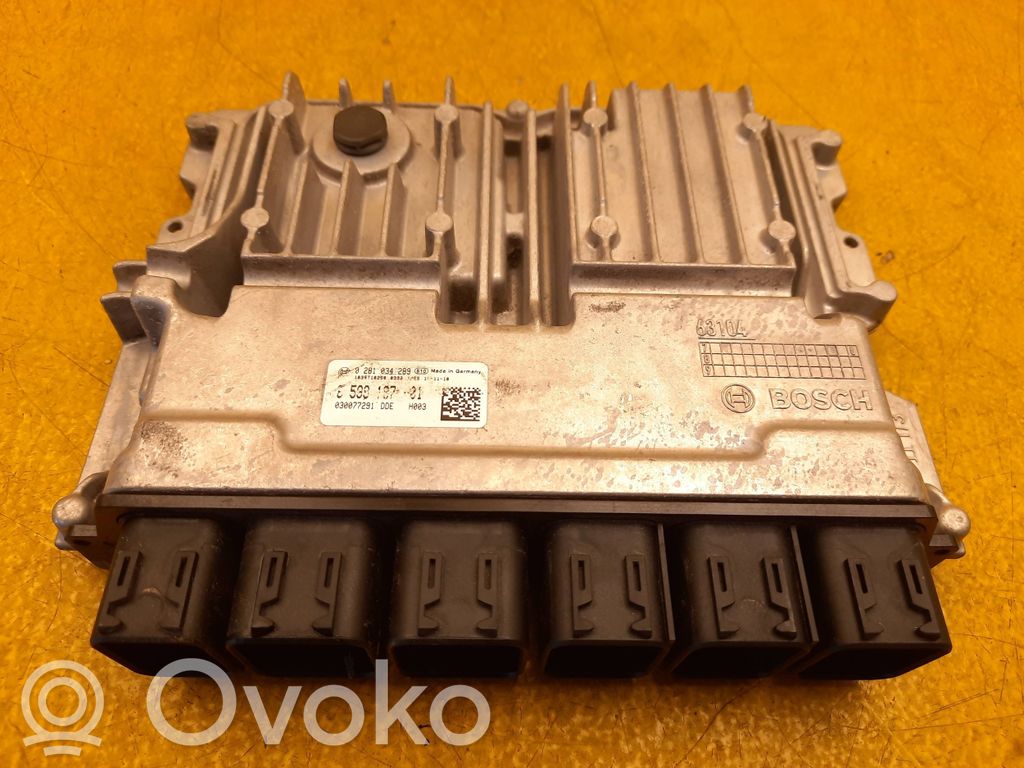 BMW 5 G30 G31 G38 Engine control unit/module 