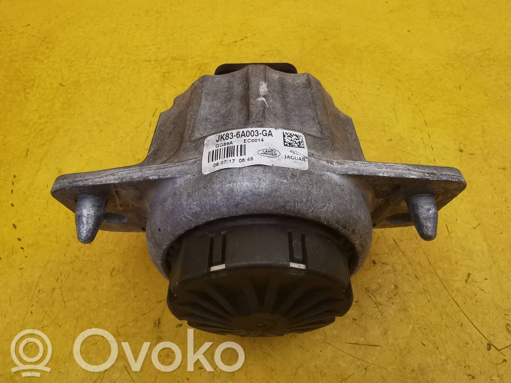 Jaguar F-Pace Engine mount bracket 