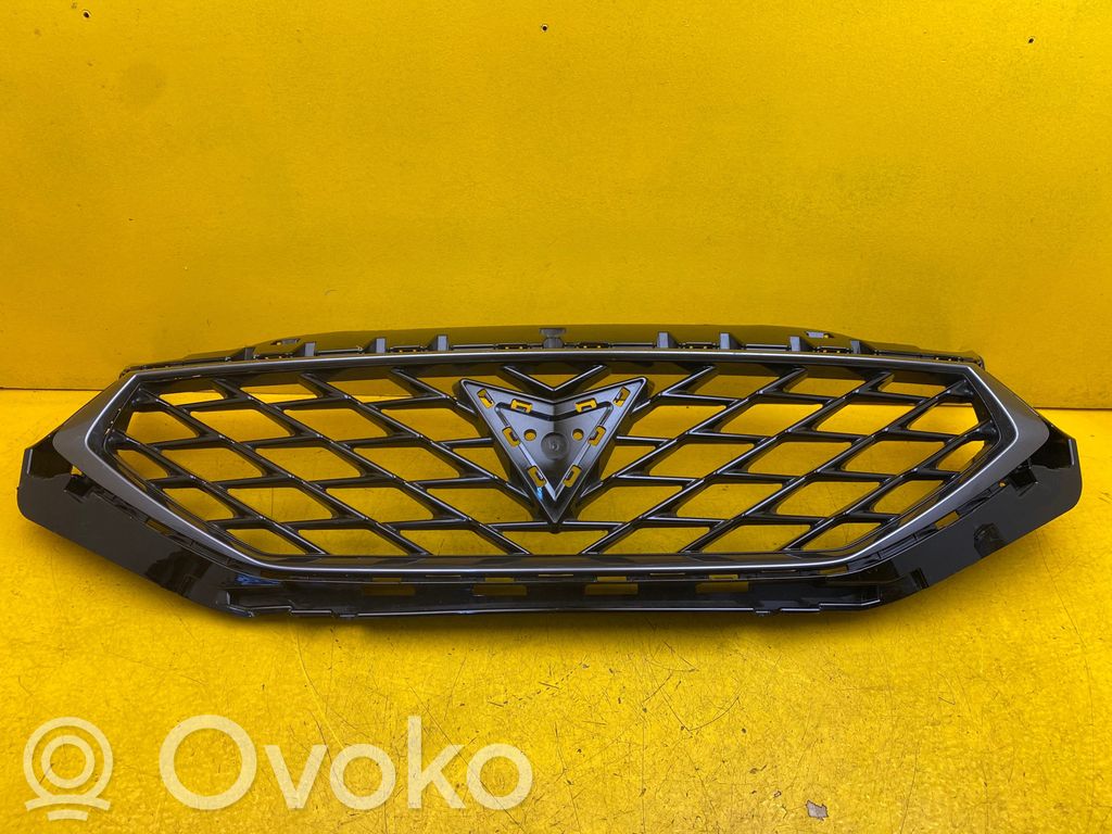 Seat Leon IV Rejilla superior del radiador del parachoques delantero 