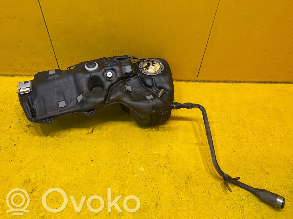 Volvo XC40 Polttoainesäiliö 
