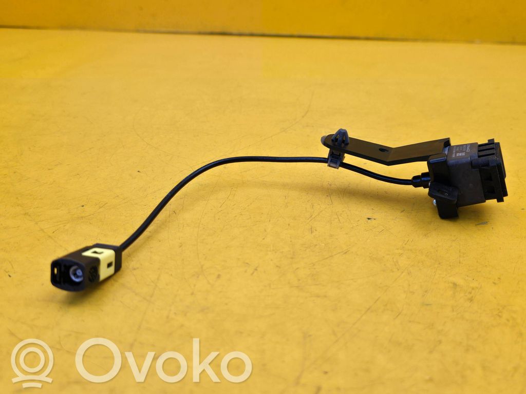 Lynk & co 01 Windshield/windscreen camera 
