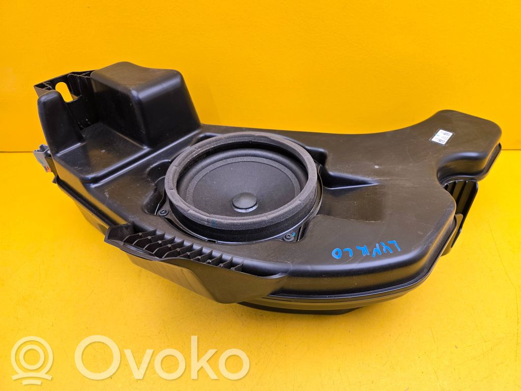 Lynk & co 01 Altavoz subwoofer 