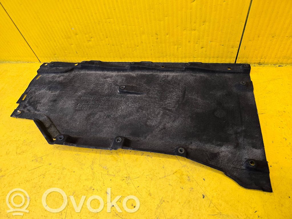Protección inferior lateral   8W6825208B