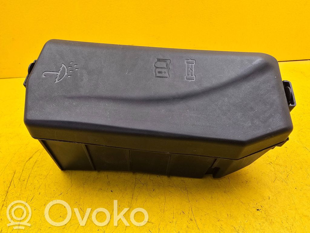 Audi A1 Set scatola dei fusibili 