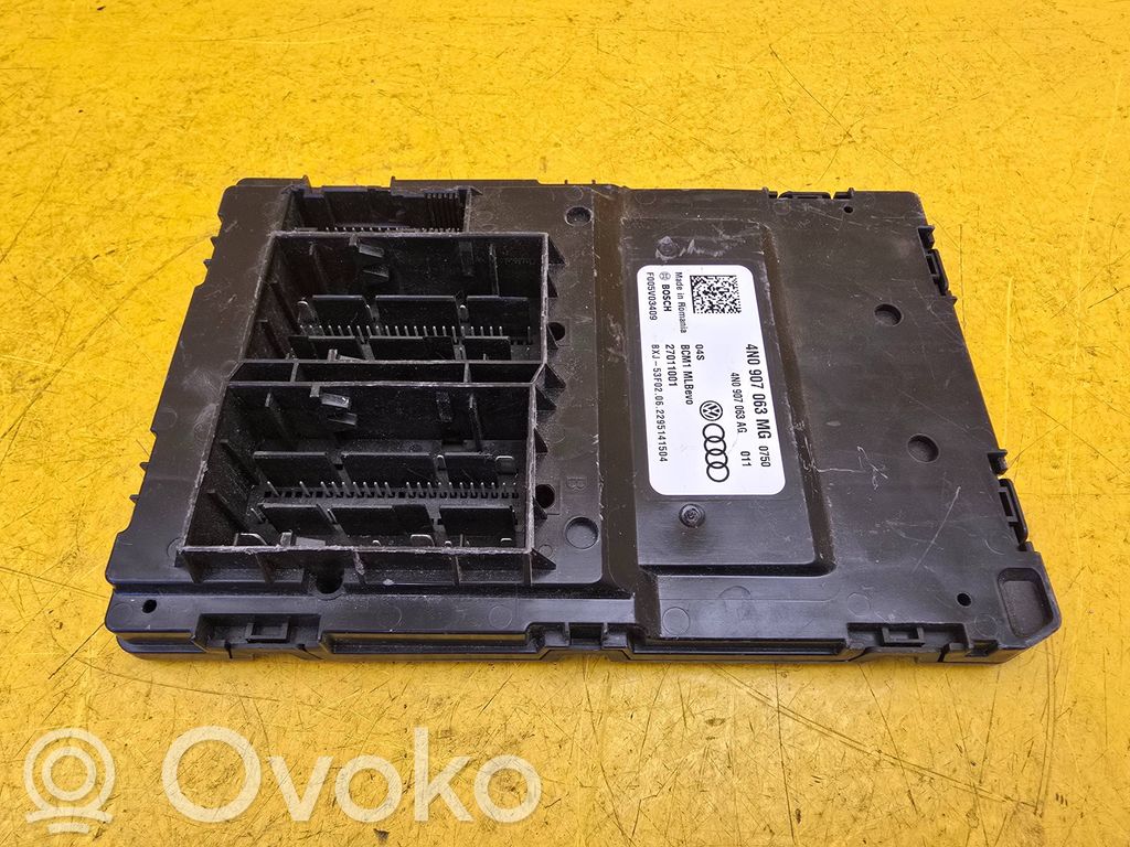 Audi A8 S8 D5 Module de contrôle carrosserie centrale 