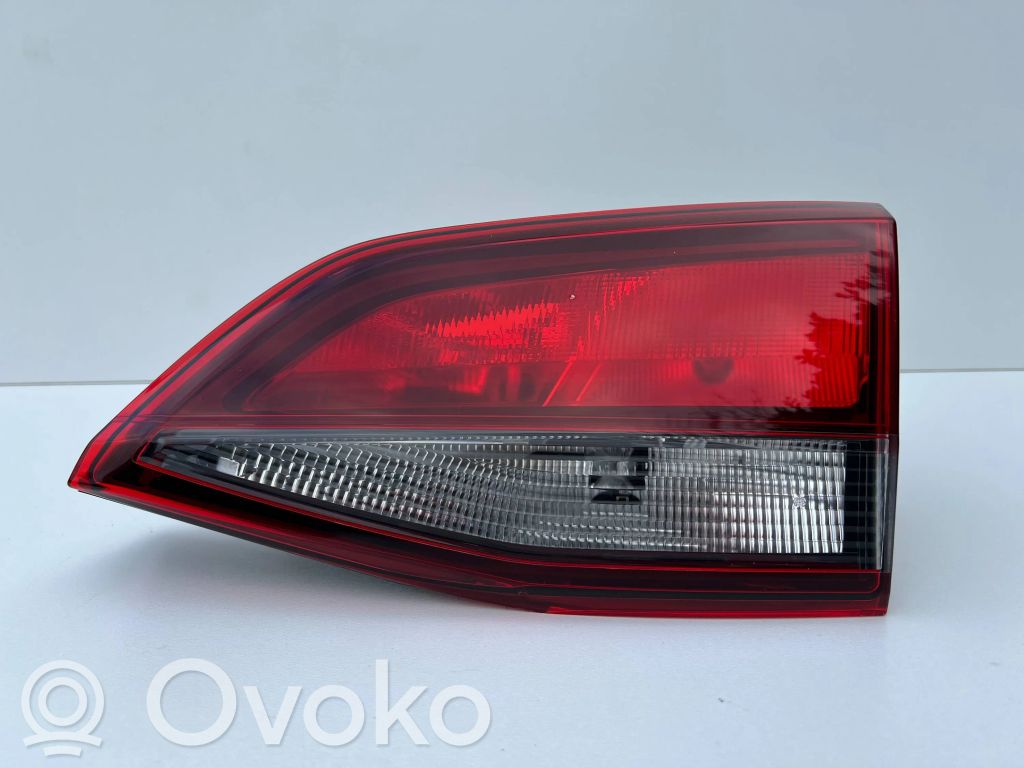 Opel Astra K Takaluukun takavalot 