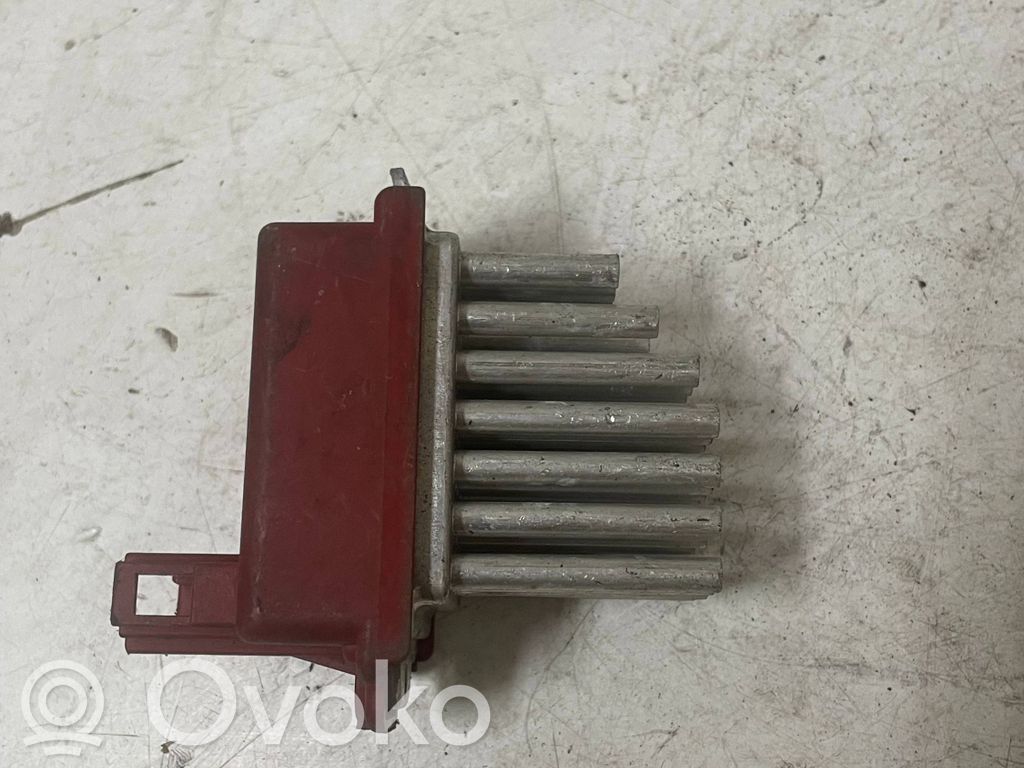Volkswagen Golf IV Rezystor / Opornik dmuchawy nawiewu 