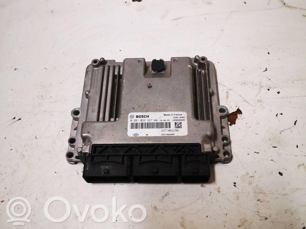 Renault Espace -  Grand espace V Engine control unit/module 