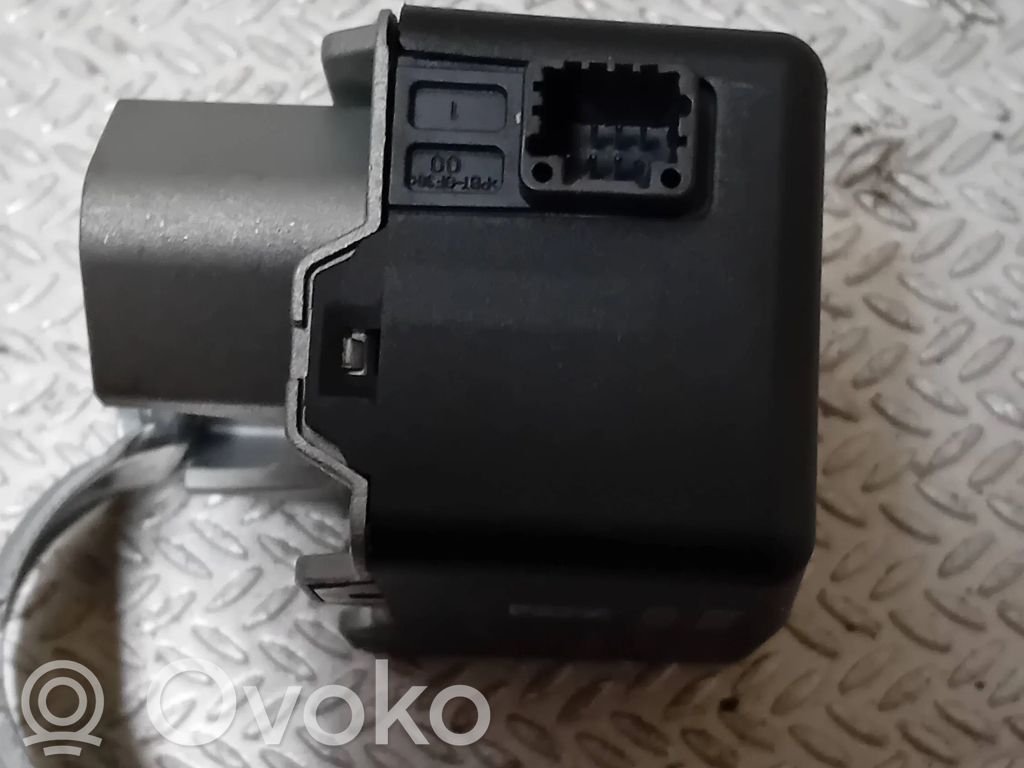 Renault Megane IV Steering wheel lock 