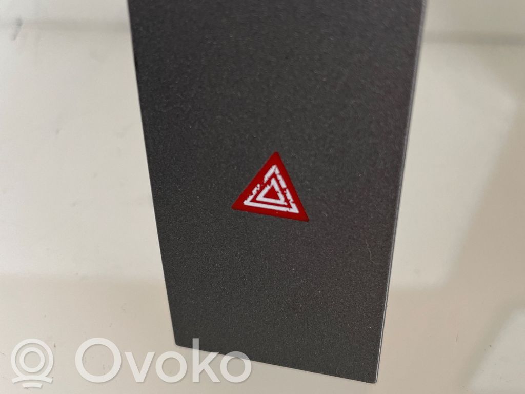 Opel Signum Avarinių žibintų jungtukas 