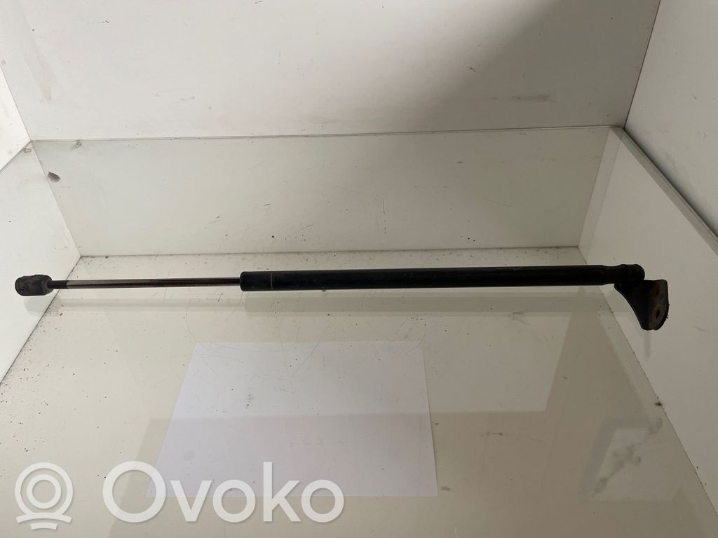 Toyota Corolla Verso E121 Amortizatorius galinio dangčio 