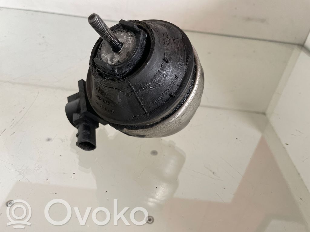 Engine mount bracket   4B0199379E,09322,4B0199379A