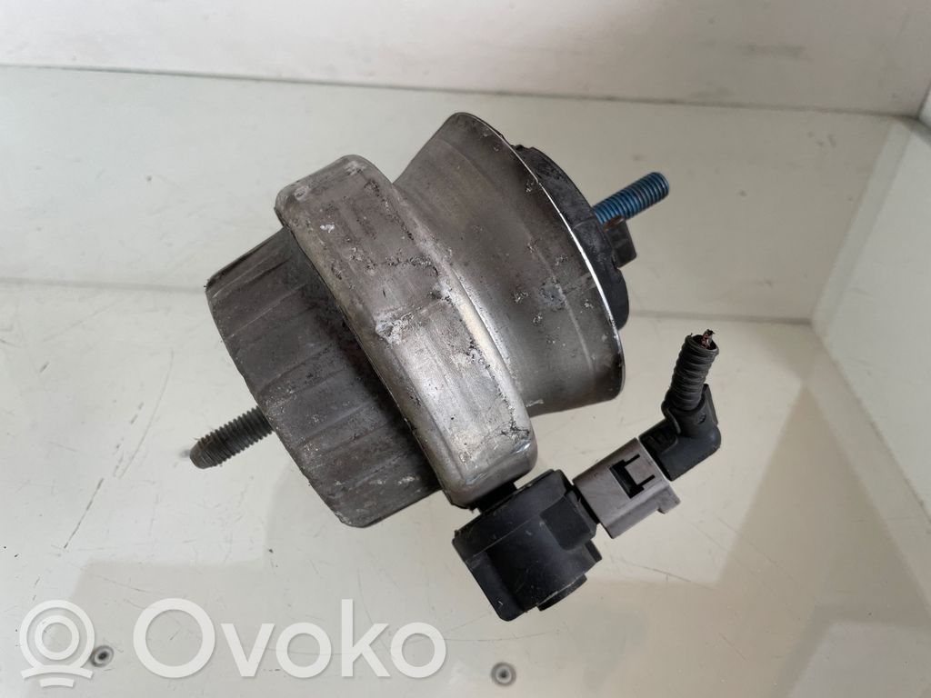 Audi A6 S6 C6 4F Engine mount bracket 
