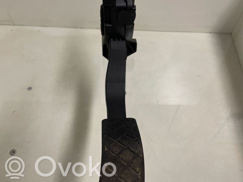 Audi A6 S6 C6 4F Akceleratoriaus pedalas 