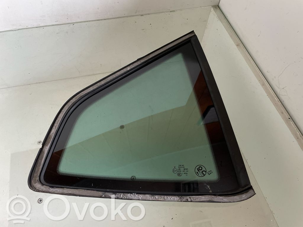 Seat Ateca Rear side window 