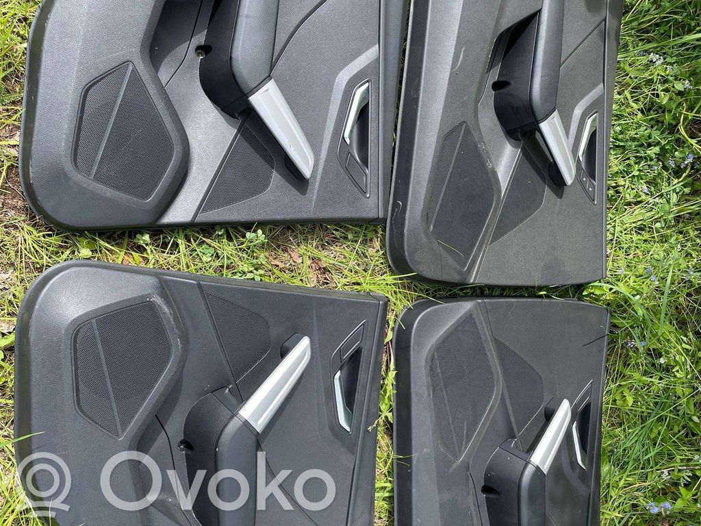Audi Q2 - Set ornamente panou ușă 