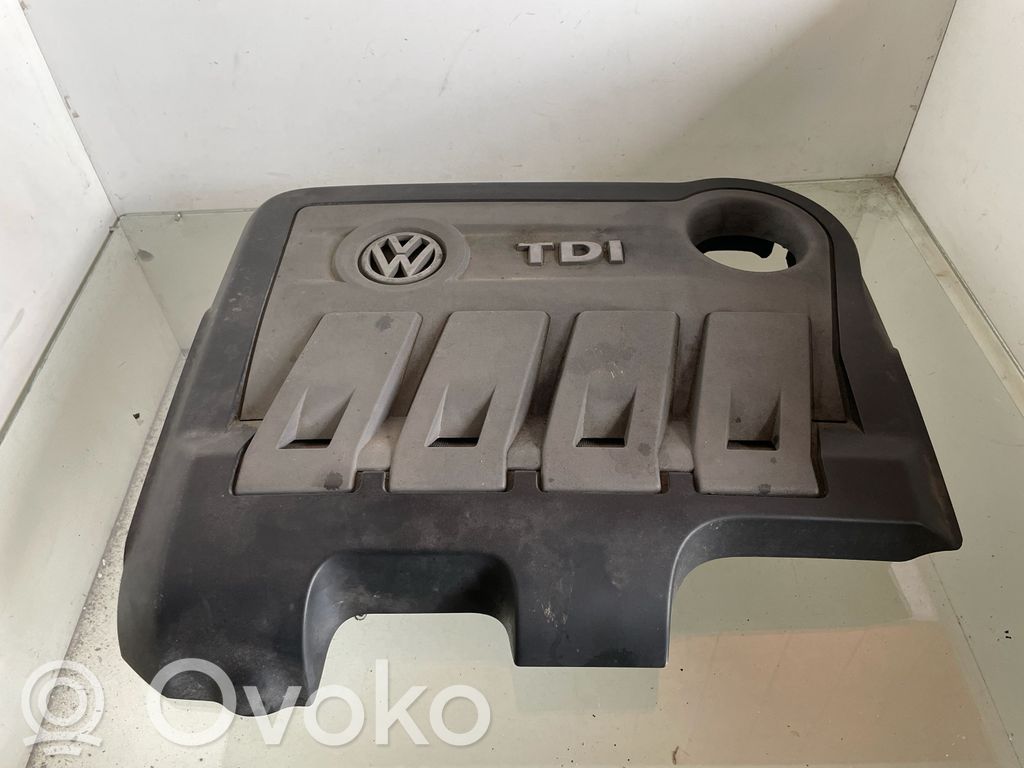 Volkswagen Touran II Osłona górna silnika 