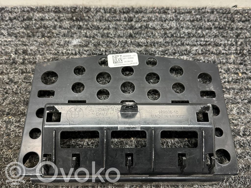 Autres éléments de console centrale   6808658,23896,0012651069