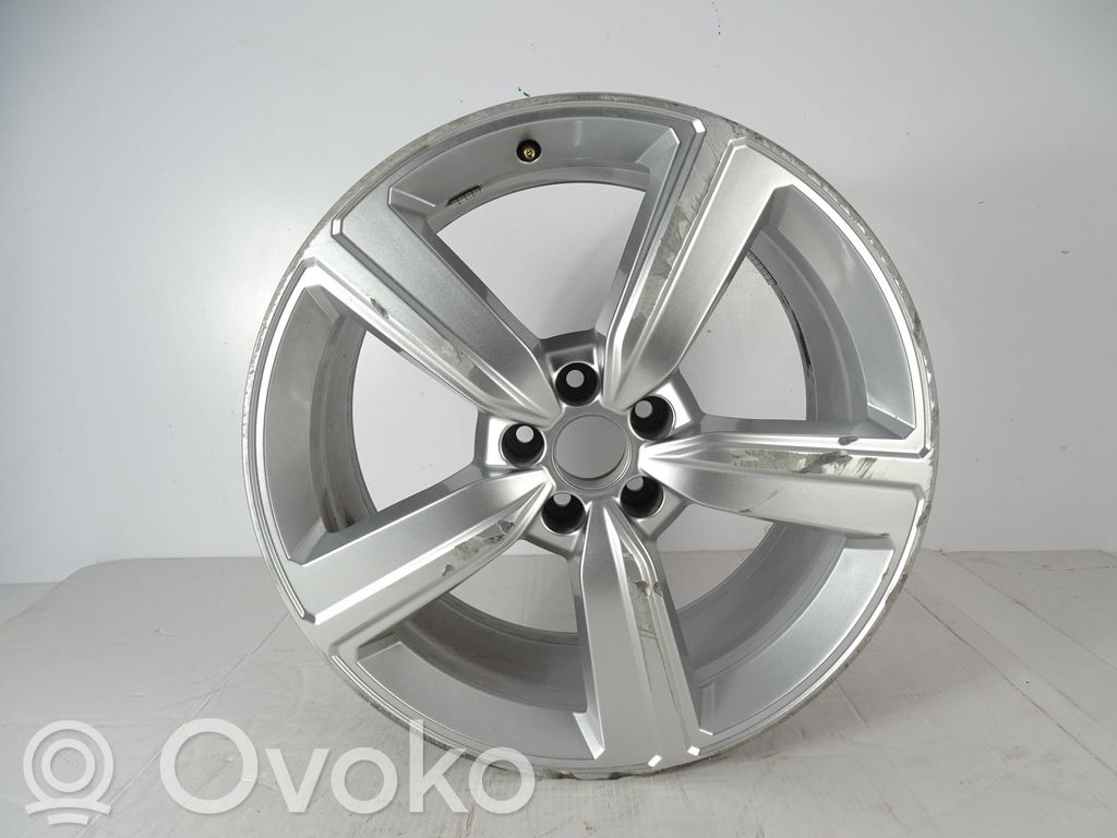 Tapacubos original de rueda   4KE601025S