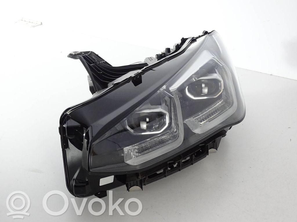 BMW 2 Active Tourer U06 Headlight/headlamp 