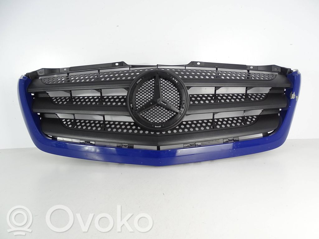 Mercedes-Benz Sprinter W906 Atrapa chłodnicy / Grill 