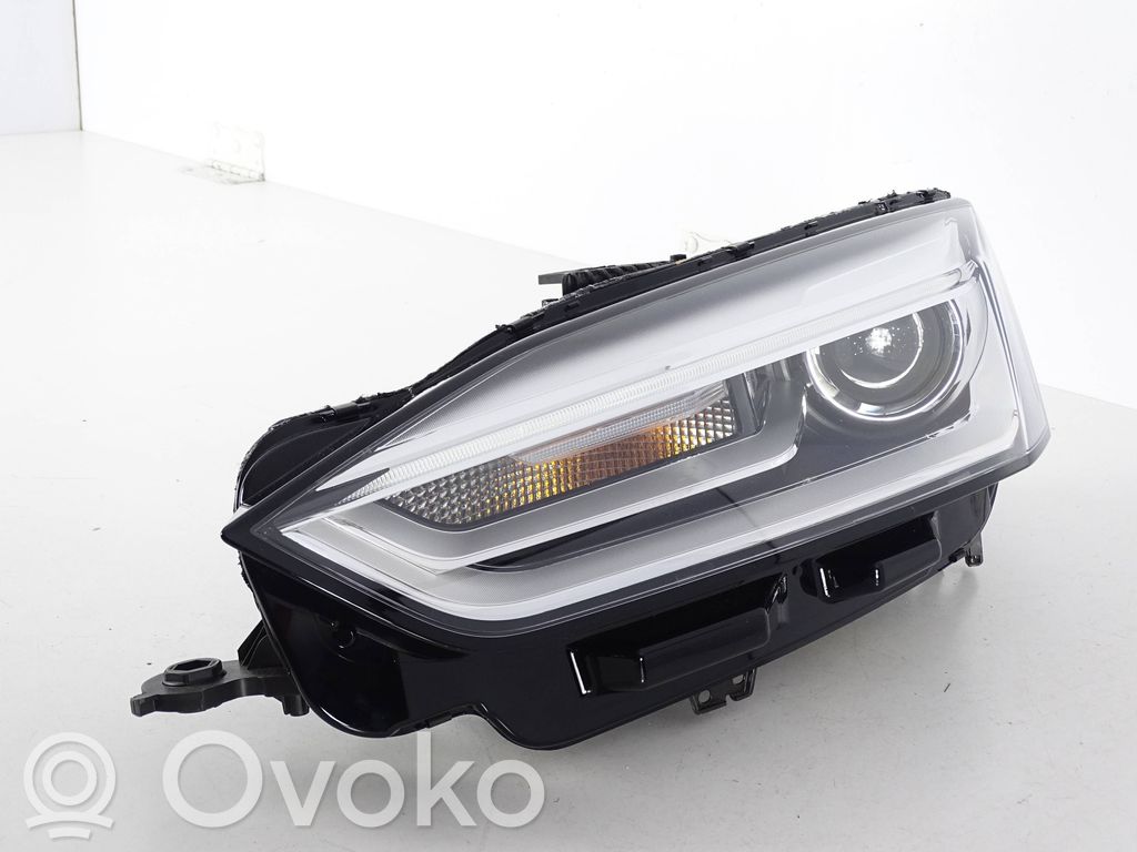 Audi A5 Phare frontale 