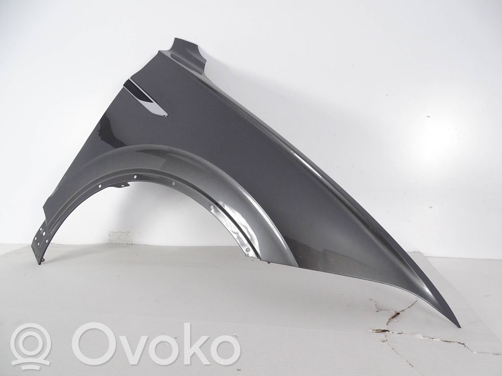 Volkswagen Touareg III Błotnik przedni 