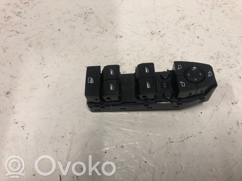 BMW 1 F70 Electric window control switch 