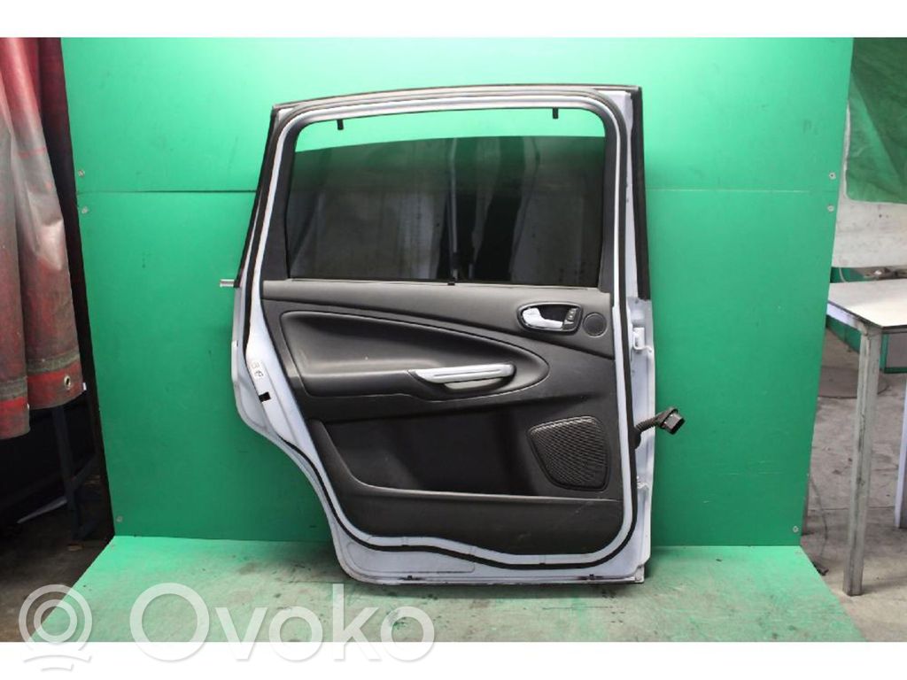 Takaovi   1693746