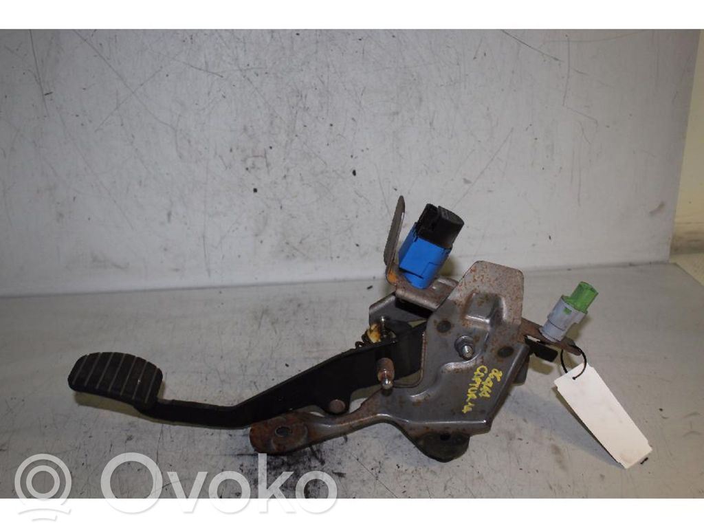 Pedal de embrague