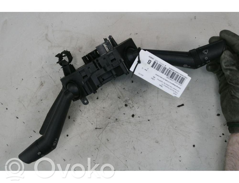 Lancia Ypsilon Light switch 