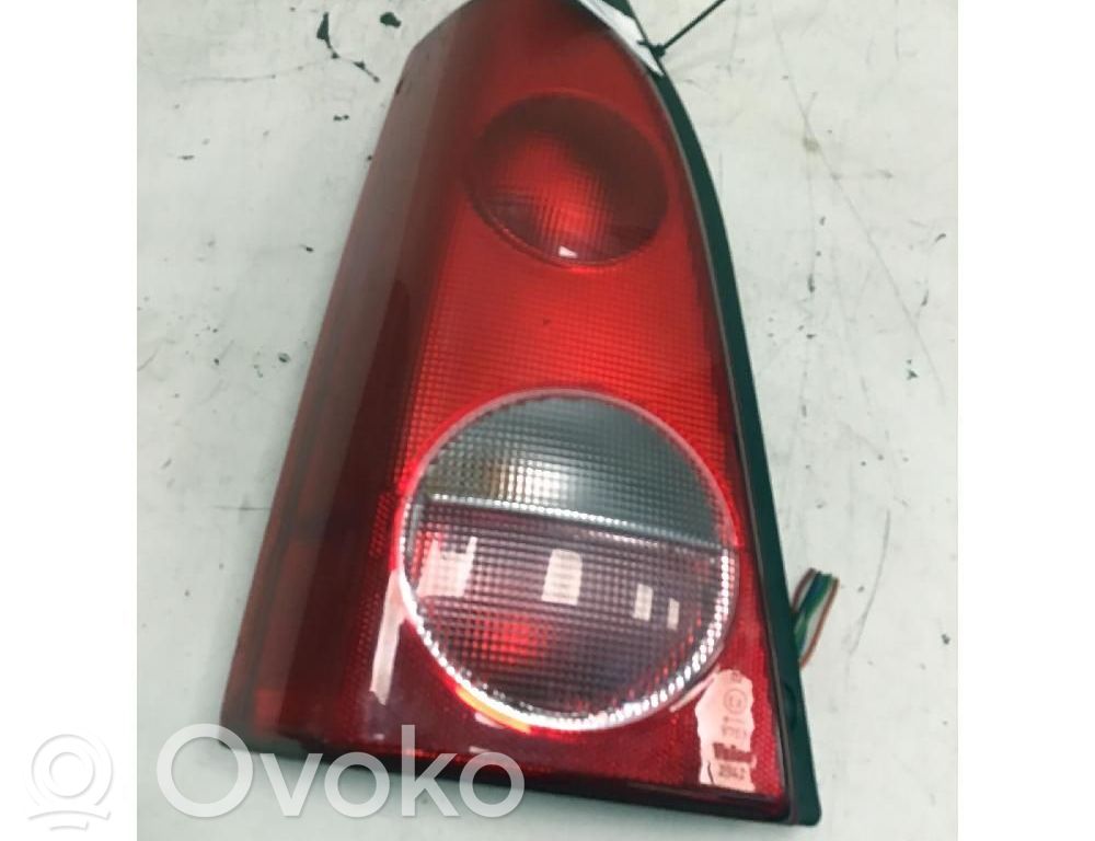Opel Agila A Lampă spate în caroserie 