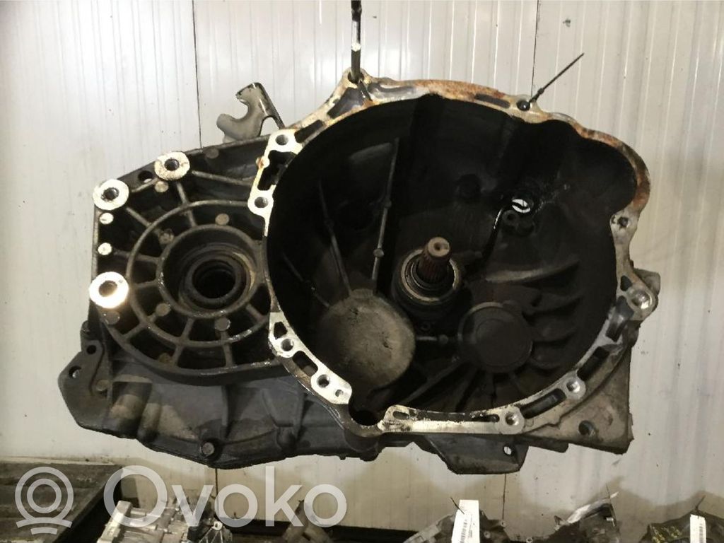 Chevrolet Captiva Manuaalinen 5-portainen vaihdelaatikko 