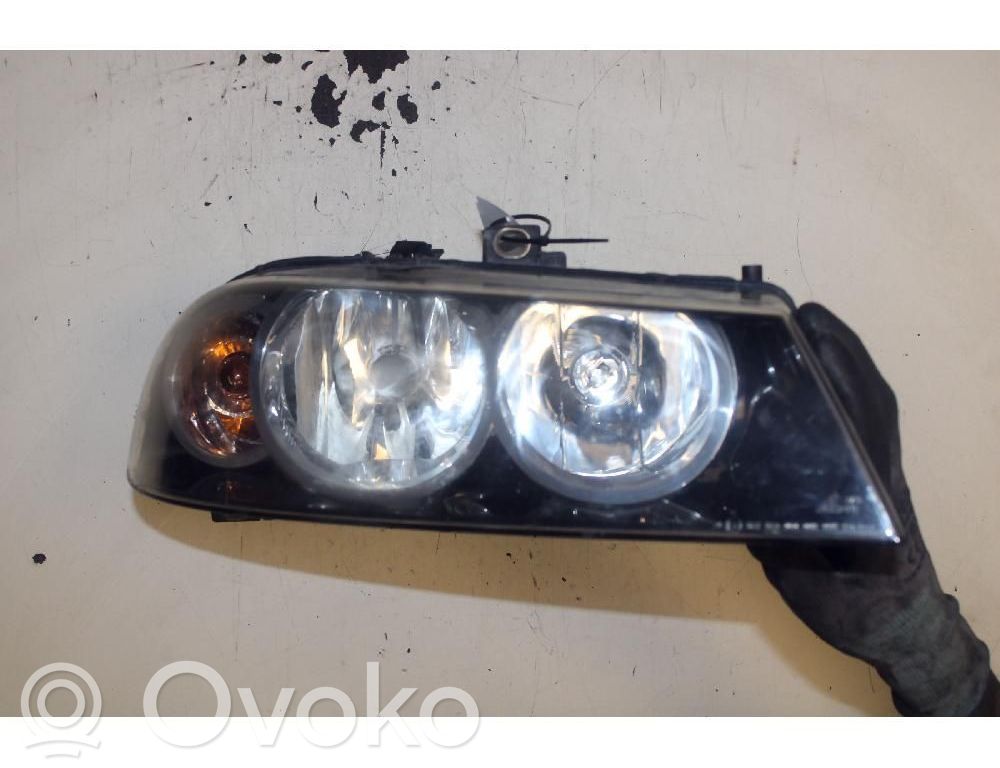 Alfa Romeo 156 Lampa przednia 
