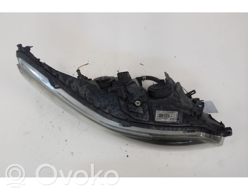 Citroen C4 I Phare frontale 