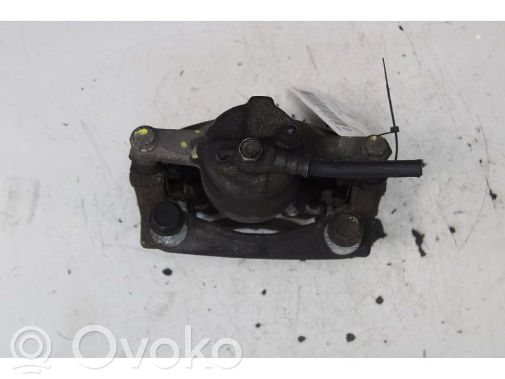Toyota Aygo AB10 Priekinis suportas 