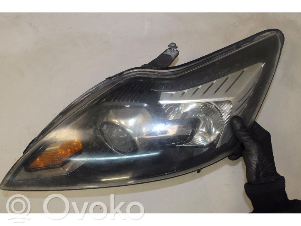 Headlight/headlamp   8M5113D153CE,8M5113D153CD