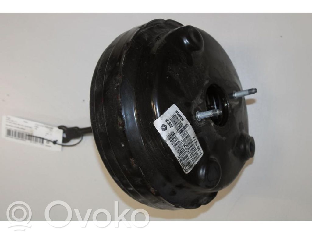 Bremskraftverstärker   E02040A2713
