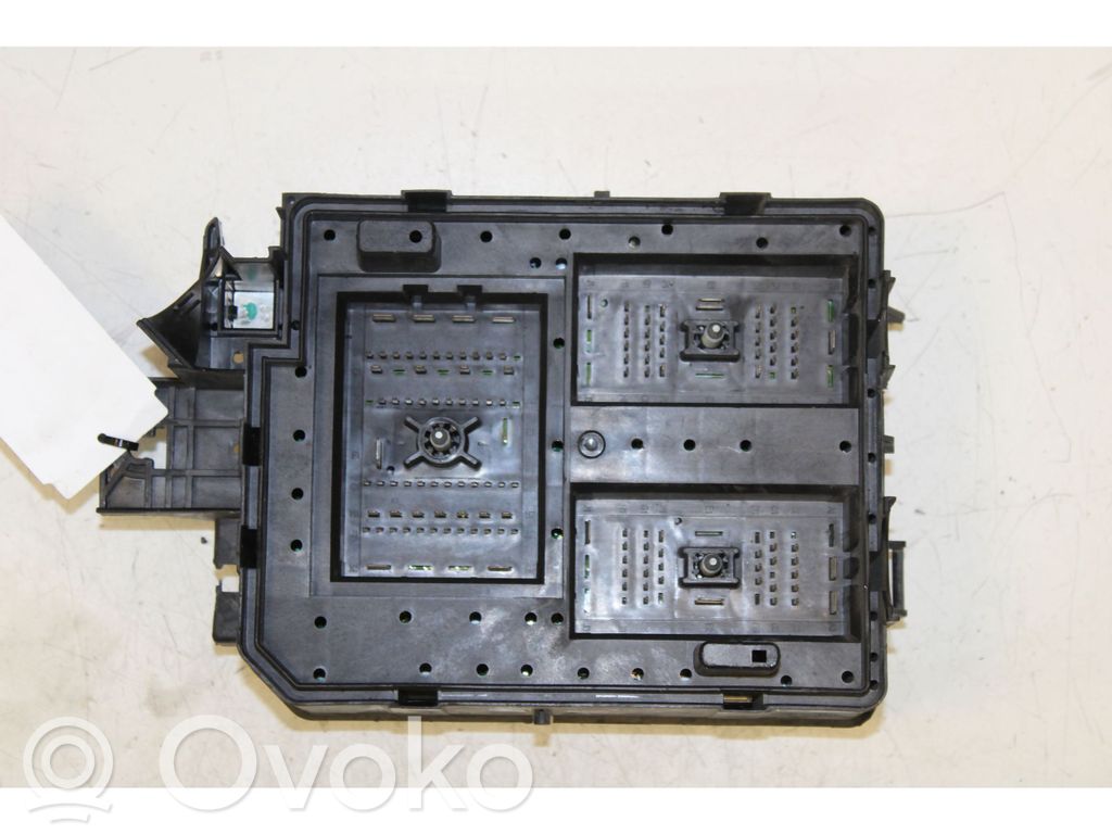 Opel Corsa E Fuse module 