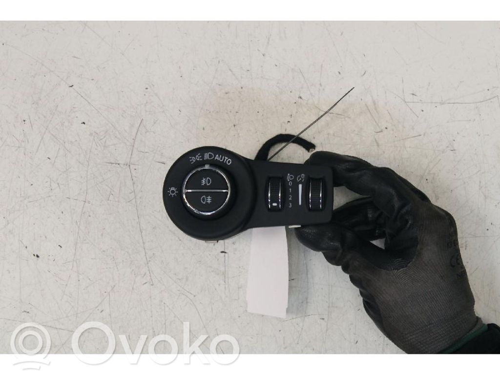 Jeep Compass Включатель фонарей 